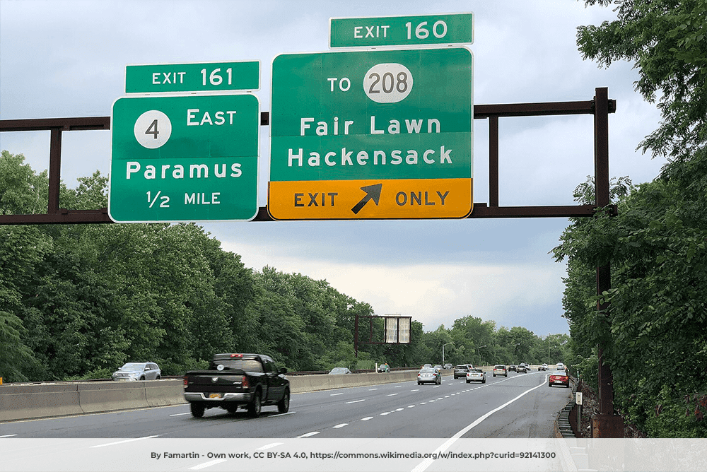 View north along the Garden State Parkway at Exit 160 in Rochelle Park